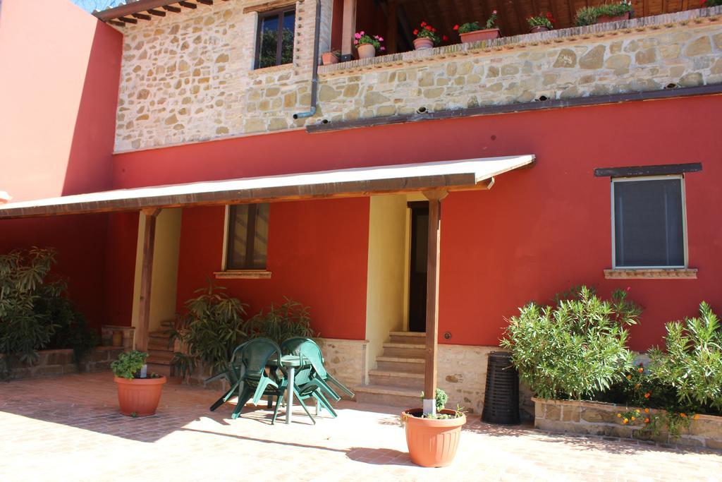 Societa Agricola F.Lli Angelucci Villa Cannara Luaran gambar