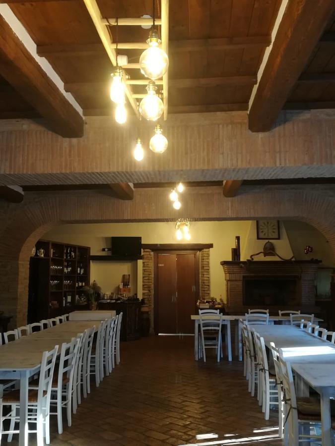 Societa Agricola F.Lli Angelucci Villa Cannara Luaran gambar